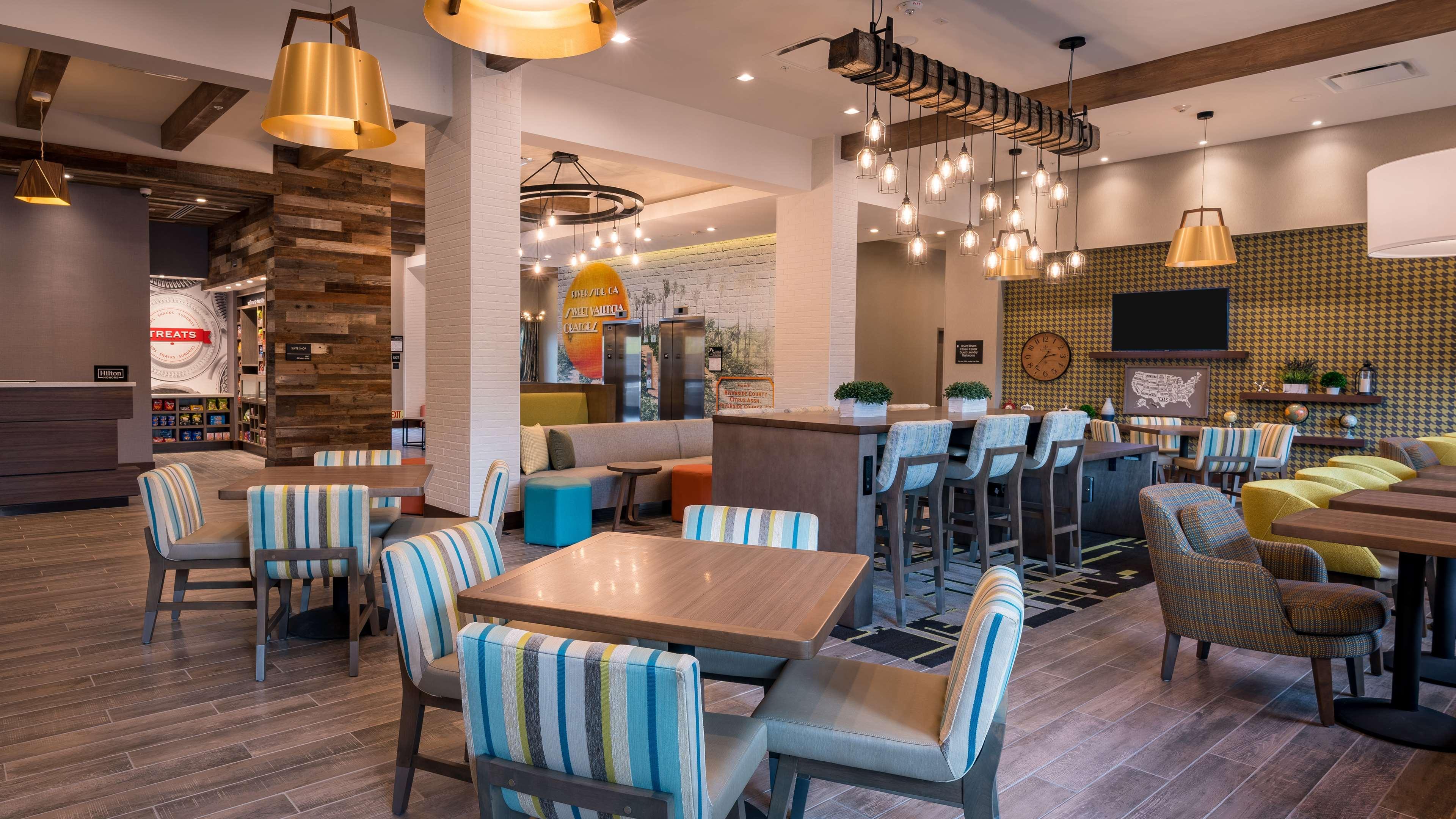 Hampton Inn Riverside Downtown Kültér fotó