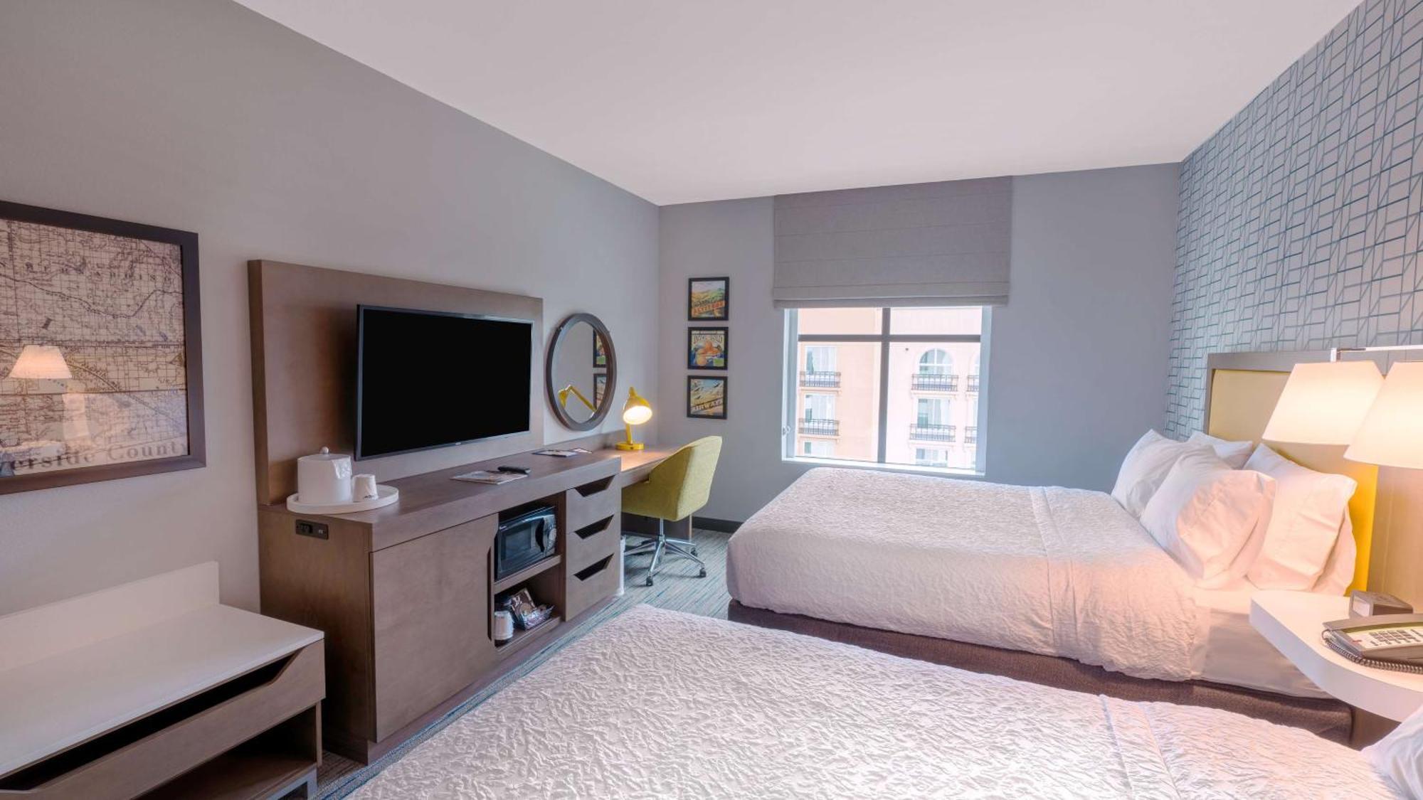Hampton Inn Riverside Downtown Kültér fotó